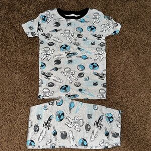 Boys Pajamas, size 6